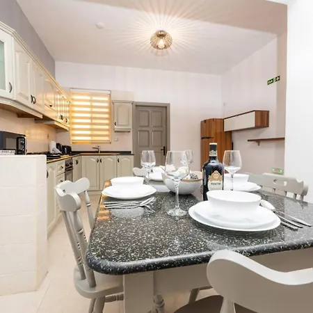 3bedroom Duplex Maisonette In St Pauls Bay Apartman